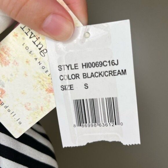 Living Doll Black & Cream Striped Tie Front Mini Skirt Size Small NWT - Picture 4 of 6